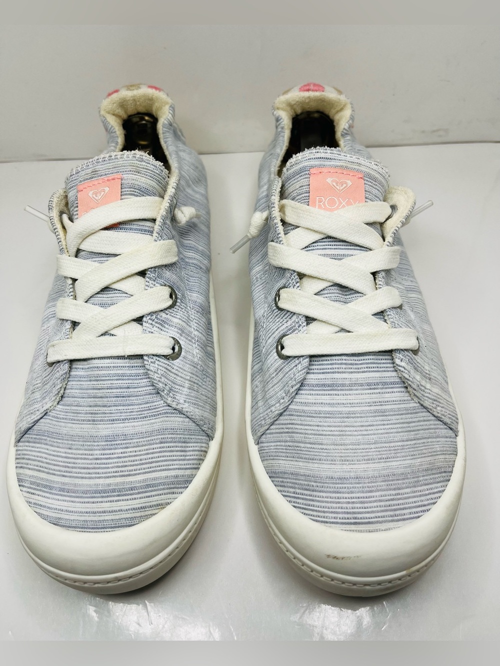 Roxy Women's Light Gray Striped Knit Sneakers with Pink Logo Tab